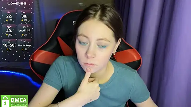 Snapshot of Natural_babe666 chatting on November 21, 8:40 pm Natural babe666 online show from November 21, 8:40 pm