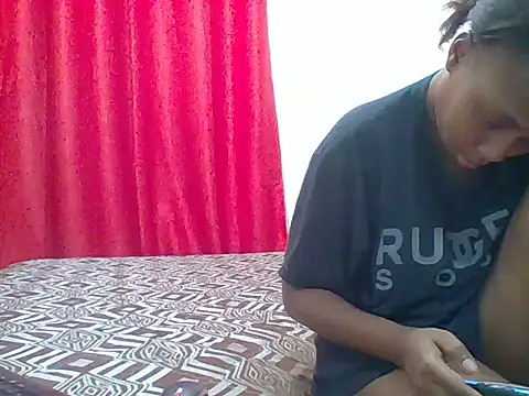 sexy  candyy online show from February 3, 9:09 pm