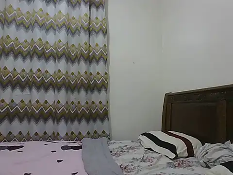 Snapshot of sexy__candyy chatting on June 17, 4:30 pm sexy candyy online show from June 17, 4:30 pm