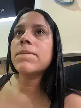 pamela anderson  online show from December 23, 10:23 pm