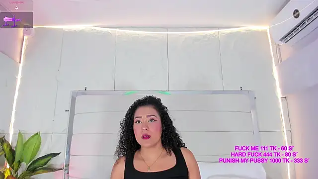 Ashleyy23x online show from February 24, 7:34 pm