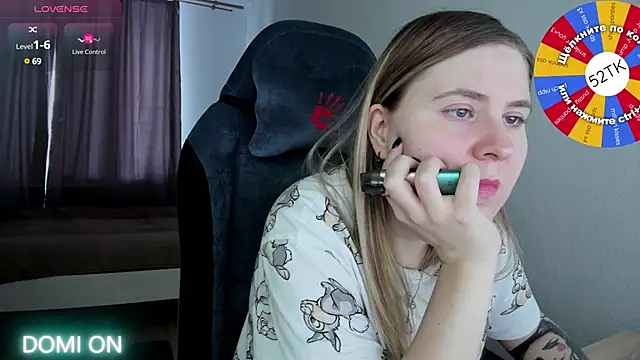 Olivia Munk online show from February 15, 6:55 am