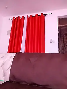 Snapshot of Kamdollie chatting on February 2, 7:09 am Kamdollie online show from February 2, 7:09 am