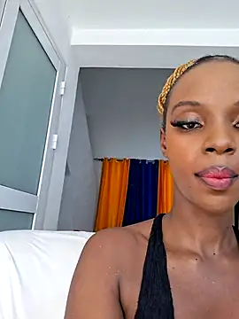 Snapshot of Kamdollie chatting on October 9, 7:17 am Kamdollie online show from October 9, 7:17 am