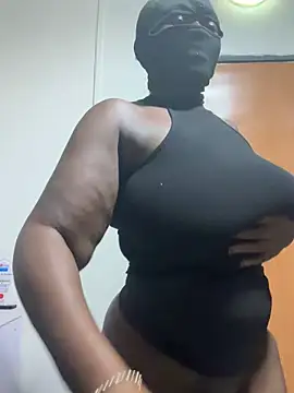 sweet1111 online show from February 15, 9:44 pm