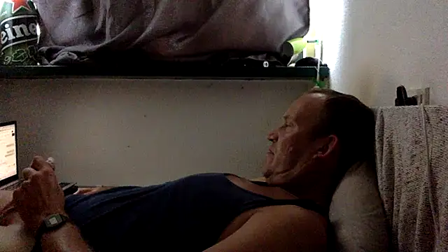 Snapshot of dlvis12 chatting on July 16, 6:25 pm dlvis12 online show from July 16, 6:25 pm