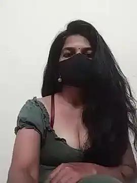 Snapshot of Shuttii_25 chatting on January 30, 10:29 am Shuttii 25 online show from January 30, 10:29 am