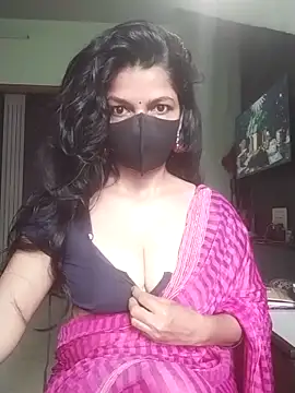 Snapshot of Shuttii_25 chatting on September 11, 4:45 am Shuttii 25 online show from September 11, 4:45 am