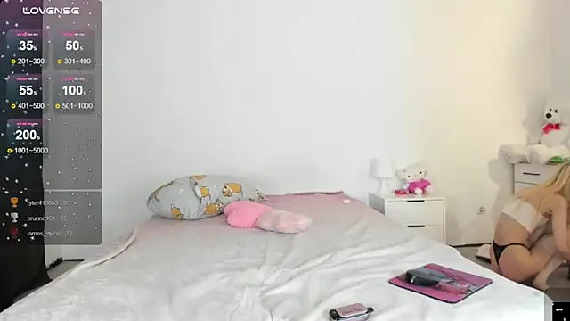 Snapshot of _pinkypay chatting on October 5, 5:55 pm pinkypay online show from October 5, 5:55 pm