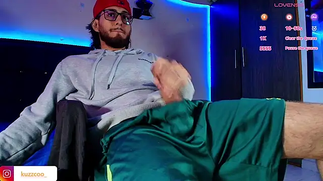 kuzzcoo online show from November 9, 12:47 pm