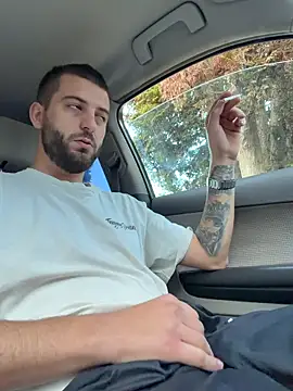 Snapshot of ElChapoGuzman95 chatting on November 5, 6:02 am ElChapoGuzman95 online show from November 5, 6:02 am