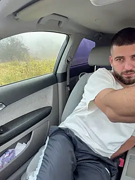 Snapshot of ElChapoGuzman95 chatting on November 13, 6:56 am ElChapoGuzman95 online show from November 13, 6:56 am