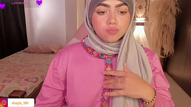 shayla 18 online show from October 29, 7:26 pm