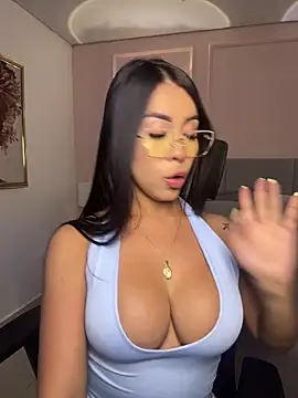 Miss blue69 online show from April 6, 1:47 am