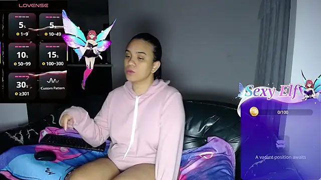 Snapshot of tiffany__pink chatting on January 8, 11:18 pm tiffany pink online show from January 8, 11:18 pm