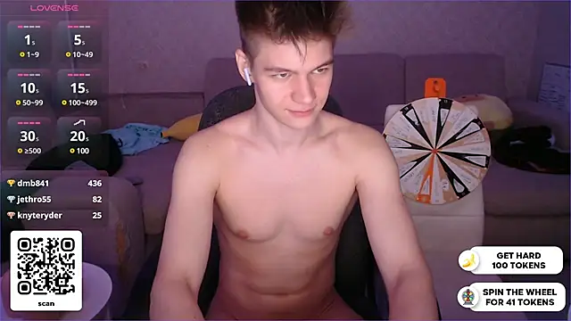 Snapshot of dantebigboi300 chatting on December 12, 12:05 am dantebigboi300 online show from December 12, 12:05 am