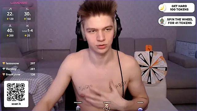 Snapshot of dantebigboi300 chatting on January 3, 8:22 pm dantebigboi300 online show from January 3, 8:22 pm