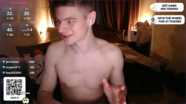 Snapshot of dantebigboi300 chatting on February 3, 9:07 pm dantebigboi300 online show from February 3, 9:07 pm