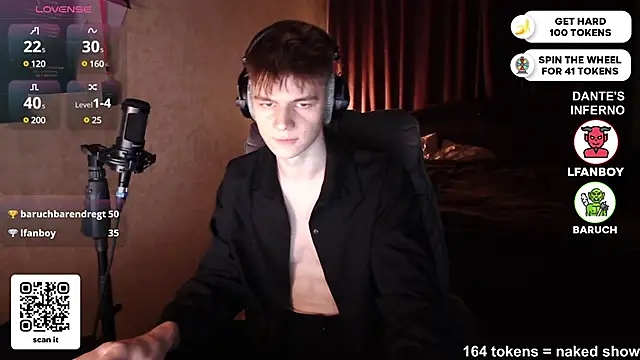 Snapshot of dantebigboi300 chatting on February 25, 9:24 pm dantebigboi300 online show from February 25, 9:24 pm