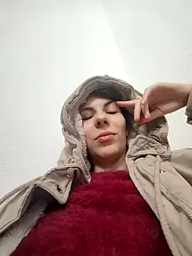 KylieLipa online show from January 17, 6:12 pm