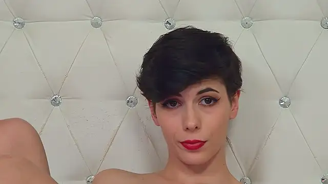 KylieLipa online show from January 21, 7:17 pm