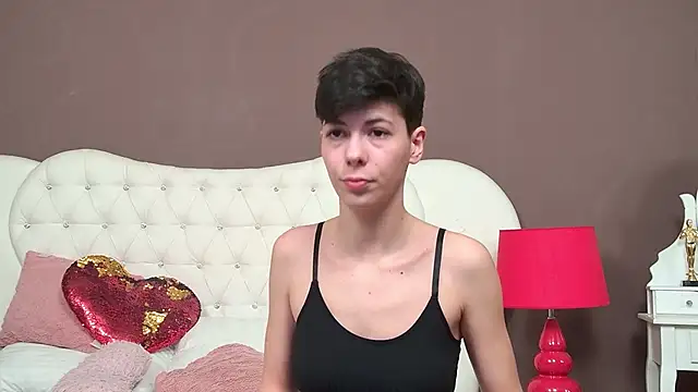 KylieLipa online show from January 29, 8:35 pm