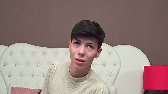 KylieLipa online show from January 30, 6:21 pm