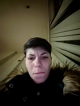 KylieLipa online show from February 4, 7:22 pm