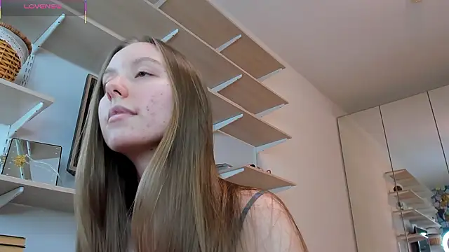 Snapshot of Peggy_Beauty chatting on February 5, 11:09 pm Peggy Beauty online show from February 5, 11:09 pm