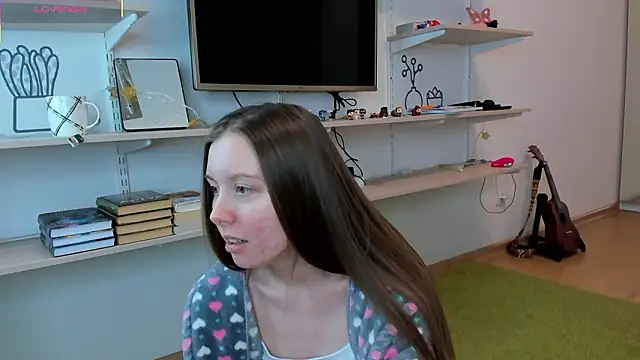 Snapshot of Peggy_Beauty chatting on February 16, 6:26 pm Peggy Beauty online show from February 16, 6:26 pm