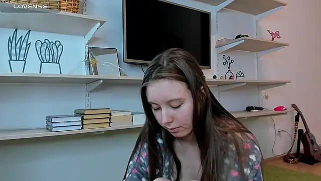 Snapshot of Peggy_Beauty chatting on February 18, 4:03 pm Peggy Beauty online show from February 18, 4:03 pm