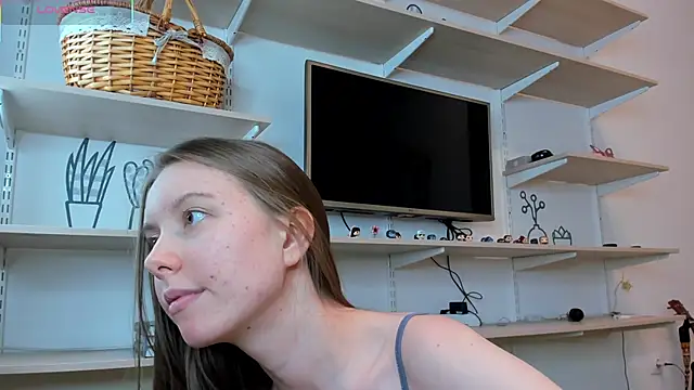 Snapshot of Peggy_Beauty chatting on March 2, 2:14 am Peggy Beauty online show from March 2, 2:14 am