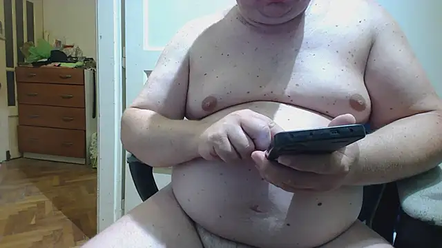 Snapshot of tipko123 chatting on June 29, 7:47 pm tipko123 online show from June 29, 7:47 pm