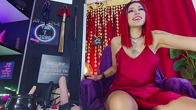 Snapshot of iammistress chatting on December 12, 11:40 am iammistress online show from December 12, 11:40 am