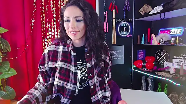 Snapshot of iammistress chatting on February 28, 11:25 am iammistress online show from February 28, 11:25 am