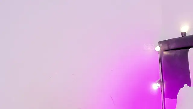 Snapshot of smiling__girl2 chatting on February 20, 10:04 pm smiling girl2 online show from February 20, 10:04 pm