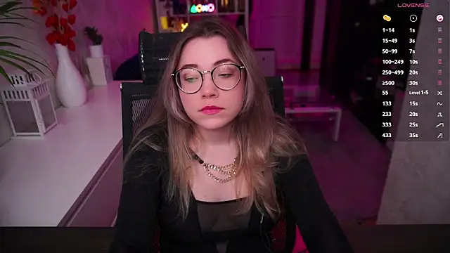 RemyCute online show from February 2, 6:06 pm