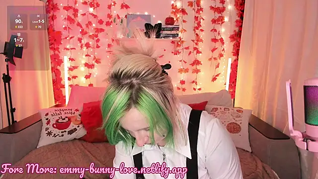 EmmyBunny online show from September 21, 6:20 pm