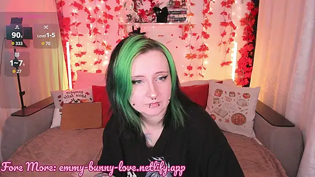 EmmyBunny online show from October 6, 3:31 pm