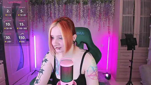 EmmyBunny online show from April 16, 5:14 pm