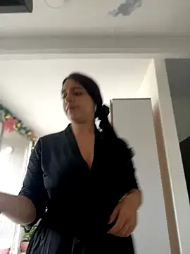 Alicia Ruiz online show from December 2, 1:50 pm