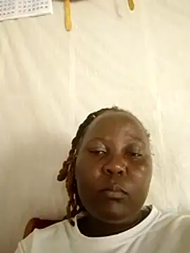 Snapshot of amelinaqueen chatting on April 16, 10:27 am amelinaqueen online show from April 16, 10:27 am