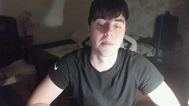 Snapshot of Knuckles17 chatting on December 22, 12:51 am Knuckles17 online show from December 22, 12:51 am