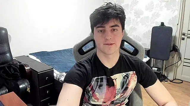 Snapshot of Knuckles17 chatting on February 10, 1:04 pm Knuckles17 online show from February 10, 1:04 pm