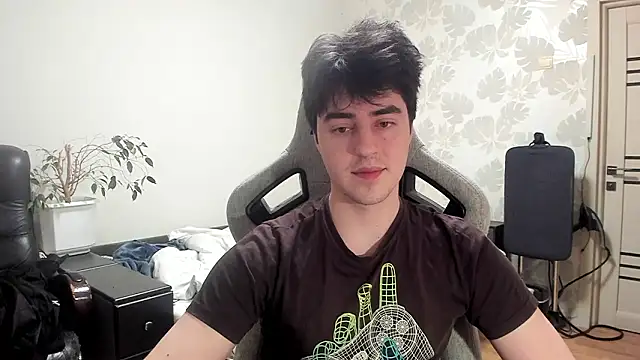 Snapshot of Knuckles17 chatting on February 15, 4:14 pm Knuckles17 online show from February 15, 4:14 pm