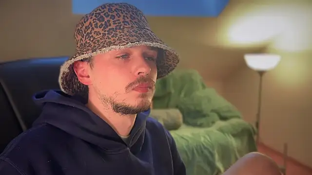 naked psy online show from March 13, 11:41 am