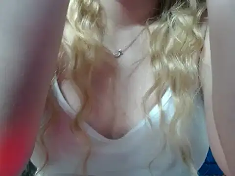 69liamilk69 online show from February 17, 5:04 am