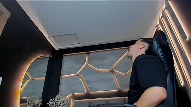 alexgiraldo  online show from February 26, 2:46 pm