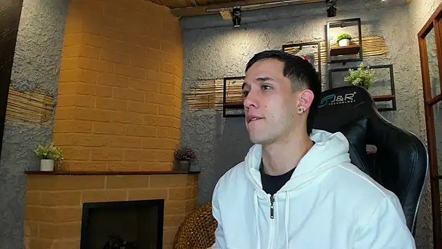 alexgiraldo  online show from March 9, 11:14 am