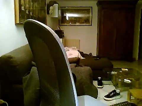 Snapshot of maciste26 chatting on December 15, 12:40 am maciste26 online show from December 15, 12:40 am